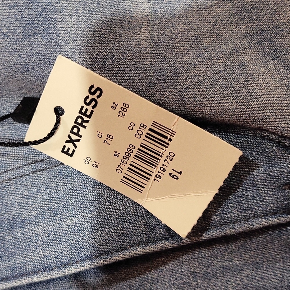 Express Bell Flare Jeans - Picture 8 of 14